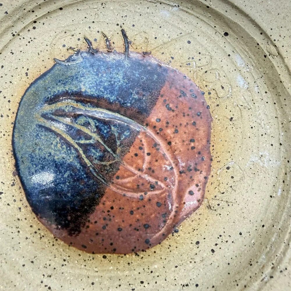 4" Glazed Stoneware Bowl, Signed by Unidentified Artist, 7" in Diameter - Picture 2 of 8